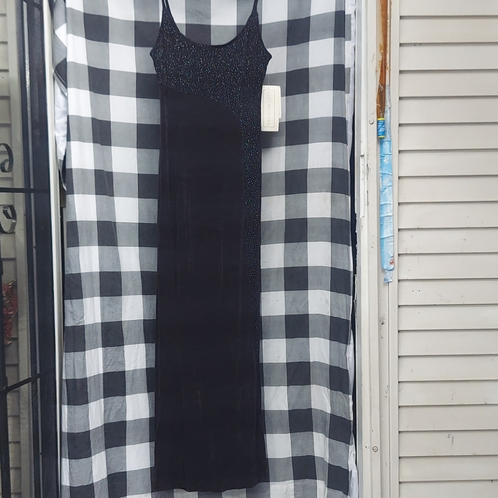 New with tags Scott Mc Clintock Gown